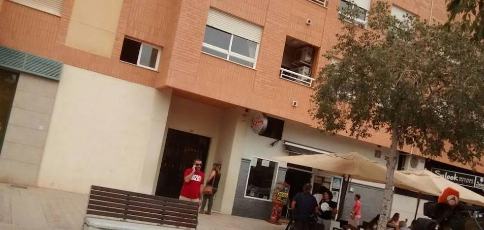 El crimen consterna a los vecinos de la calle Río Adra de Castellón