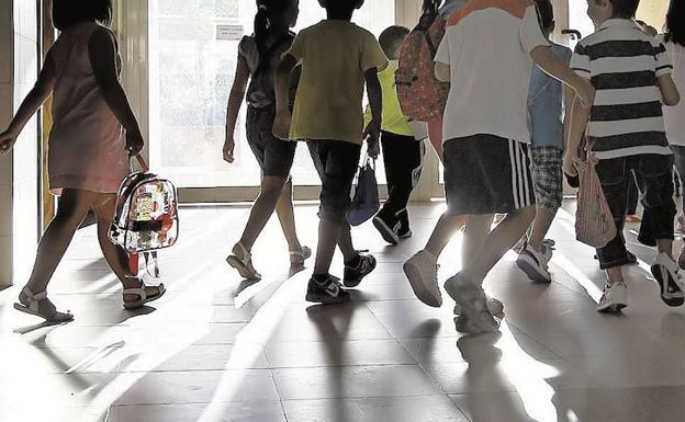 Doscientos colegios no dan ni una hora de castellano en Infantil