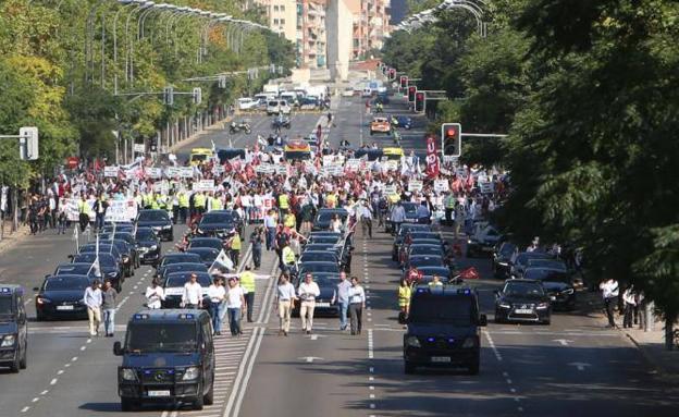 Fomento endurecerá las sanciones a los VTC que incumplan la normativa actual