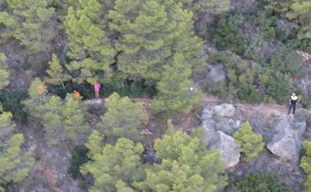 Rescatan a un hombre de 70 años de la cala Llebeig de Benitatxell