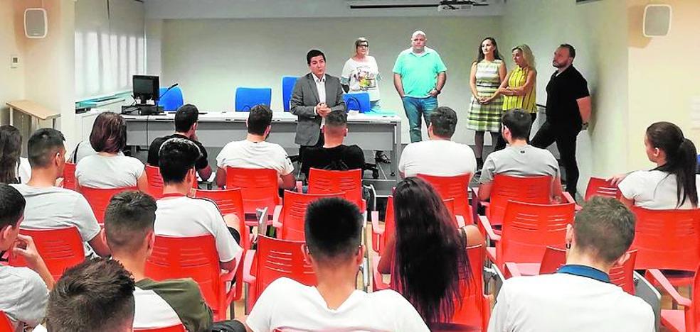 Cursos formativos en Burjassot para que los jóvenes aprendan un oficio