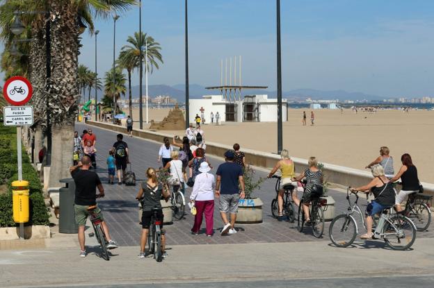 La normativa de patinetes en Valencia será más permisiva que las de Madrid y Barcelona