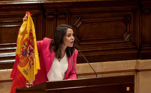 Arrimadas insta a Torra a que admita que no es posible la independencia