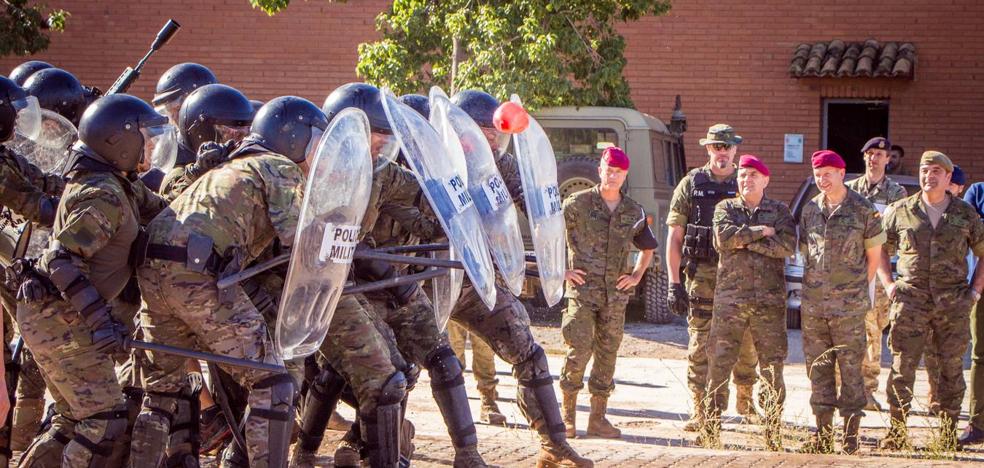 El Ejército se entrena para la guerra en Bétera y Noruega