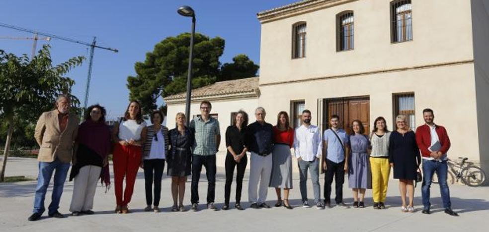 El tripartito de Valencia intenta rebajar la crisis: «Es normal, se habla y se llega a acuerdos», dice Ribó