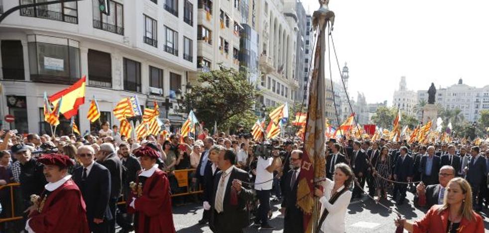 Cultura insiste en rebajar el peso del mástil de la Senyera