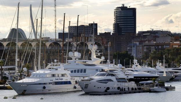 La asfixia económica de la Marina de Valencia se agrava al duplicar el Puerto las tasas