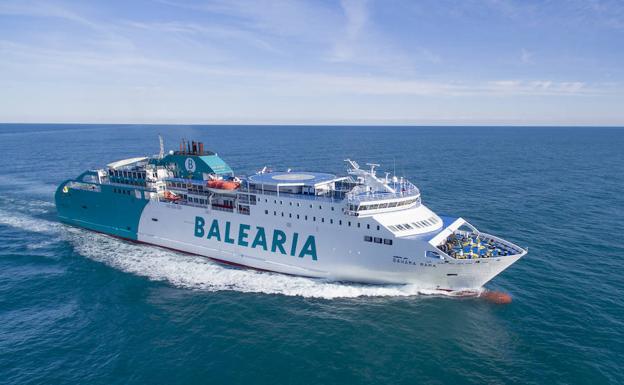 La UE concede una ayuda de 11,8 millones al proyecto de Baleària para poner motores de gas natural licuado a cinco ferries