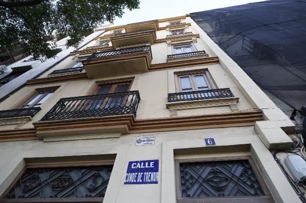 Les Corts cede un edificio en pleno centro para viviendas sociales