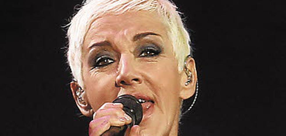 Polémica en 'OT' al oponerse Ana Torroja a cambiar «mariconez» de una letra de Mecano