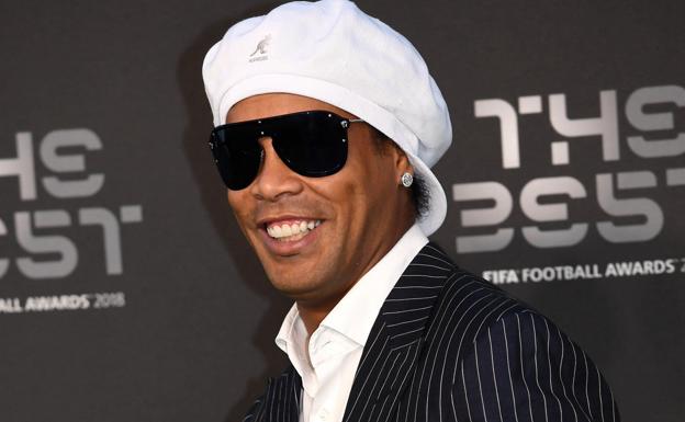 El Barcelona, atento al apoyo de Ronaldinho a Bolsonaro