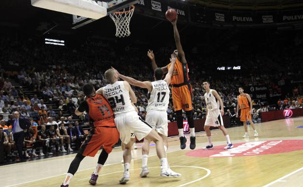 El líder de la Eurocup enseña las garras