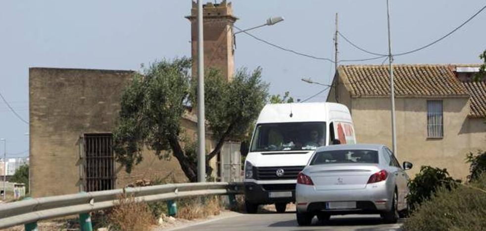 La normativa permitirá cerrar caminos para su uso agrícola