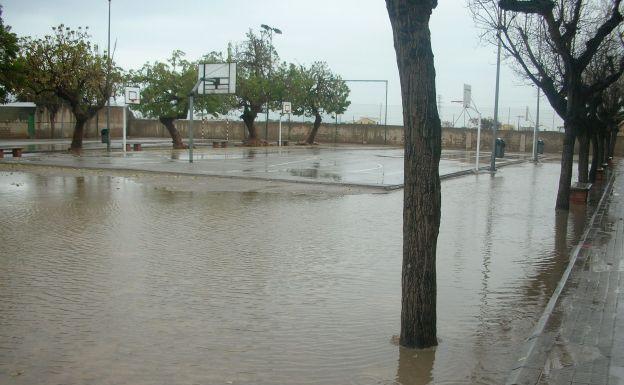 Municipios de Castellón deciden suspender las clases de manera preventiva por la alerta roja