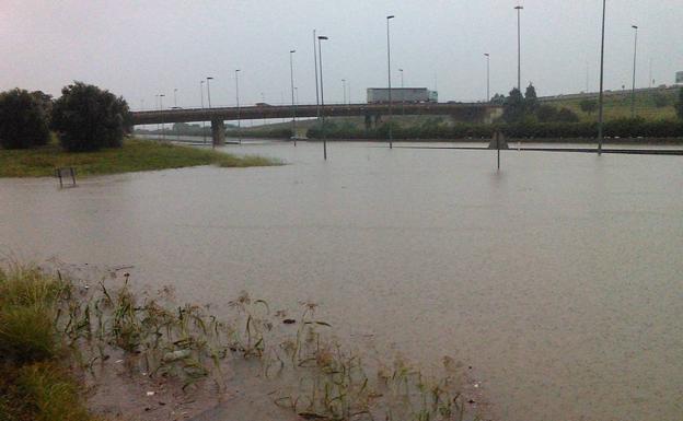 Las lluvias colapsan la Pista de Silla