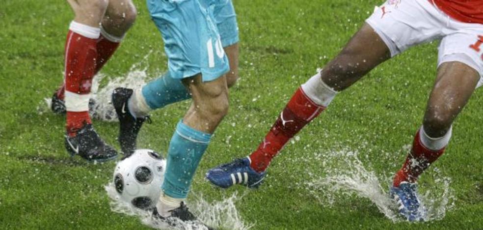 Suspendida la jornada de fútbol base valenciano por la gota fría en Valencia