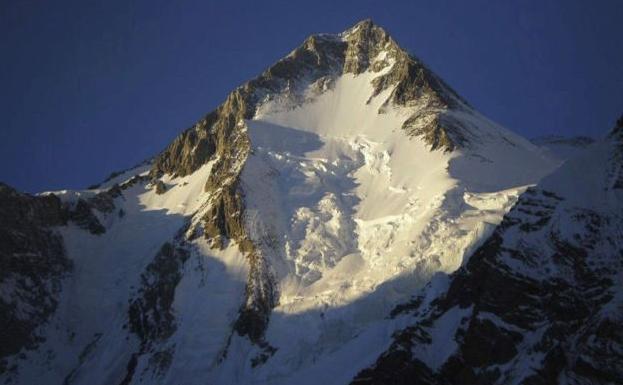 Fallece un montañista de 69 años de Crevillent durante un viaje de alpinismo al Himalaya