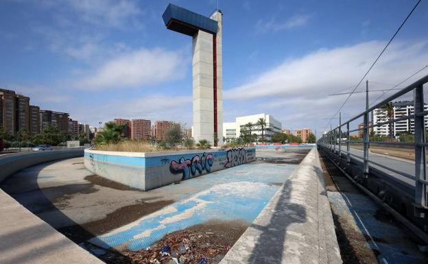 El Ayuntamiento de Valencia pide a Fomento por unanimidad que repare ya la avenida Cataluña