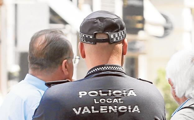 La Policía Local de Valencia, bajo mínimos mientras se agravan sus frentes