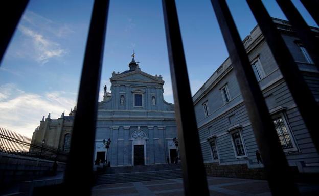 El Vaticano asegura que no se pronunció ante Calvo sobre el lugar de la inhumación de Franco