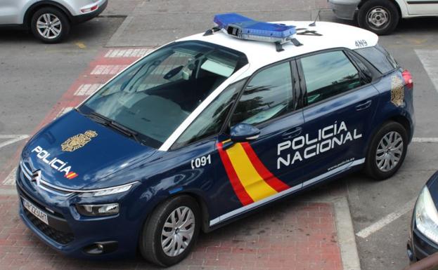 Detenido un profesor de Elda con abundante material pedófilo que compartía por redes sociales