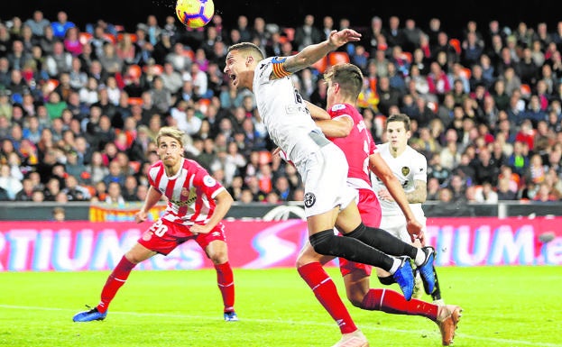 Mestalla se cansa de no ganar