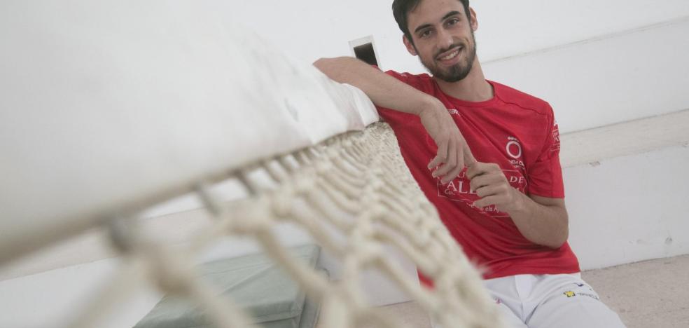 Marc Giner: «Al despertarme lo primero que hago es pensar en algo de pilota»