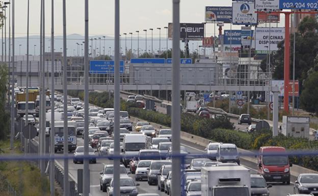 Otro atasco en la pista de Silla por un accidente múltiple