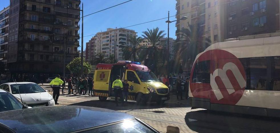 Un tranvía atropella mortalmente a un anciano en Primado Reig
