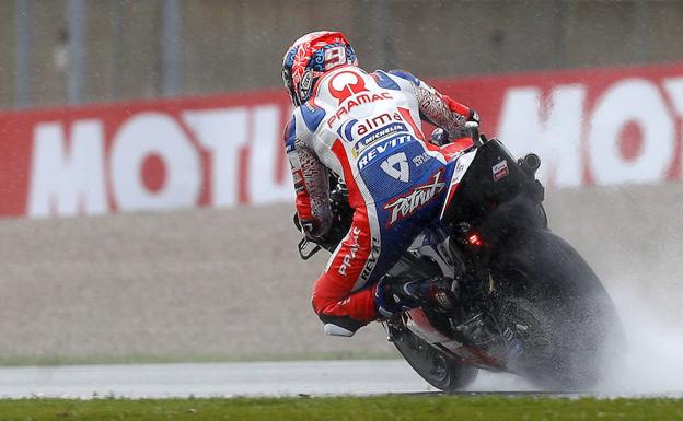 Petrucci, el más rápido de los entrenamientos de MotoGP