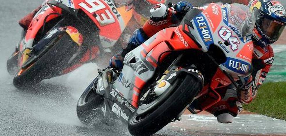 Dovizioso abraza al caos