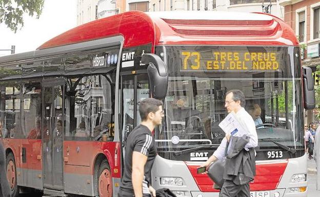 La mitad de las líneas de la EMT de Valencia acumulan más retrasos que el año pasado