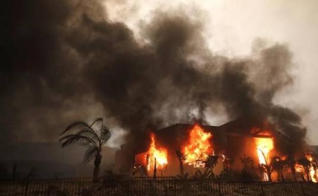Los bomberos de California aseguran que el devastador incendio de Camp ya está del todo controlado