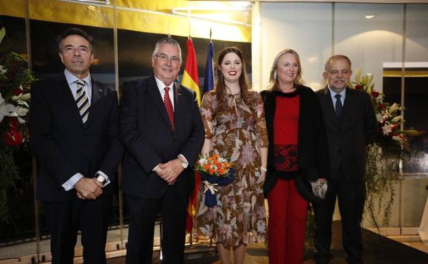 María Chaqués estrena el reinado dels Jocs Florals de Lo Rat Penat