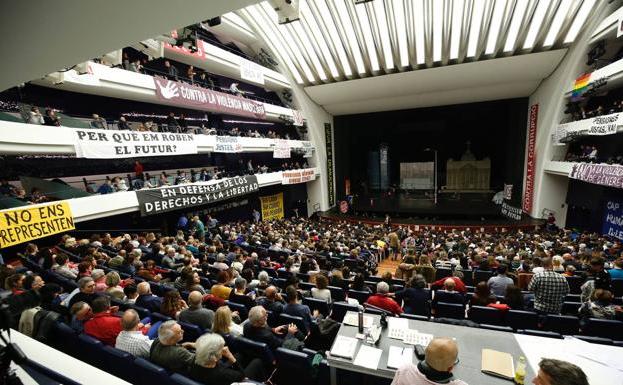 El ministro de Cultura asiste al estreno de 'La flauta mágica' en Valencia