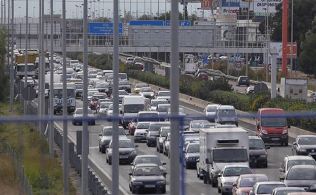 Las peores horas para salir a la carretera en la Comunitat durante el puente