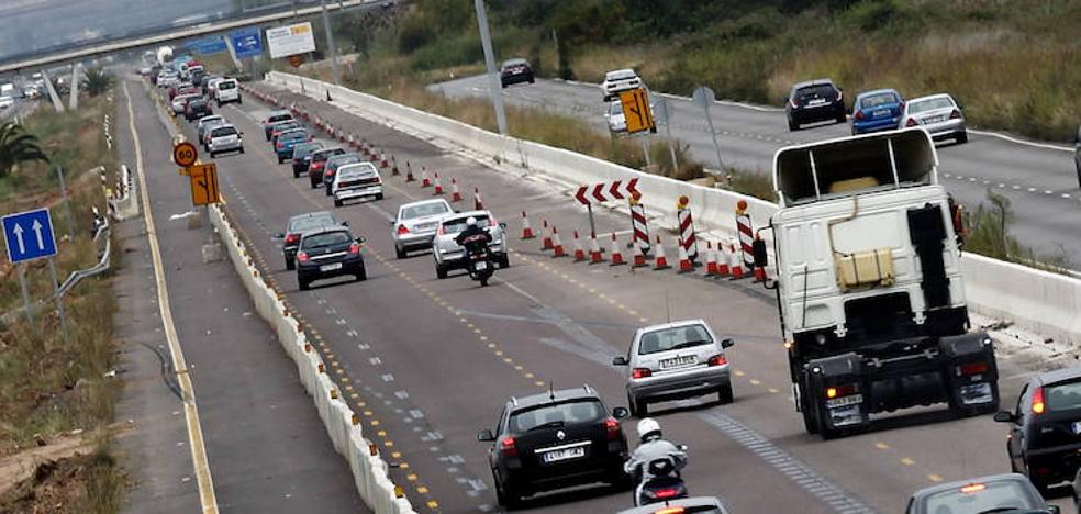 El Gobierno admite que el «deterioro paulatino» de las carreteras valencianas influye en el aumento de accidentes