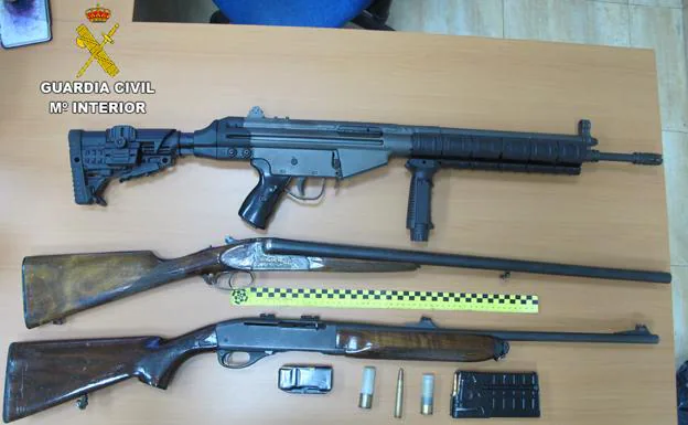 La Guardia Civil interviene un rifle de caza mayor del calibre 300 en la  provincia de Zamora