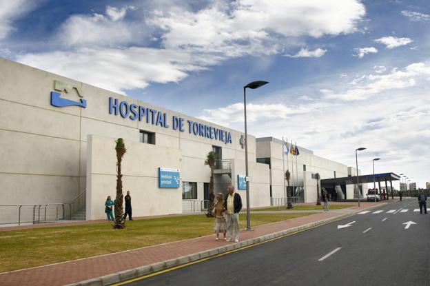 Los hospitales públicos tienen el doble de lista de espera que los concertados