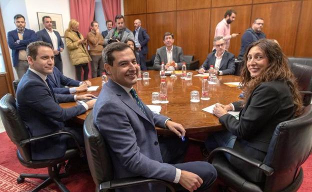 Vox se interpone en el pacto entre PP y Ciudadanos en Andalucía