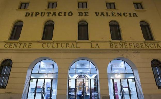 Daños en la sala Alfonso el Magnánimo del Centro Cultural la Beneficencia obligan a cancelar la programación