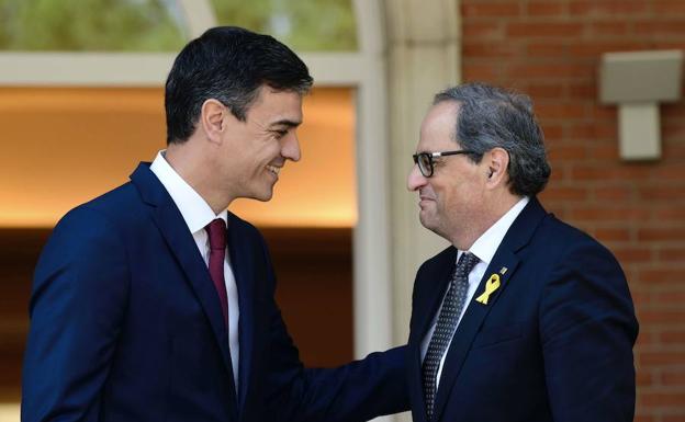 La Generalitat garantiza una «cumbre» entre Sánchez y Torra y dos ministros y dos consejeros esta tarde