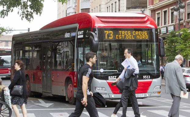 La EMT anuncia refuerzo de líneas tras las protestas de los comerciantes