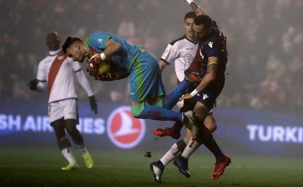 El Levante se nubla en Vallecas