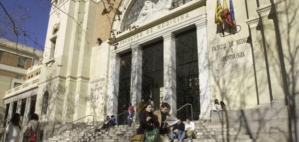 Los ayudantes doctores abren un nuevo conflicto en la Universitat de Valencia