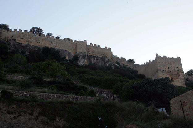 La Diputación de Valencia inicia una batalla contra los Pokémon por el castillo de Corbera