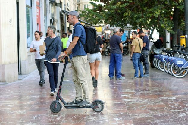 Los accidentes con patinetes en Valencia se disparan tras el verano