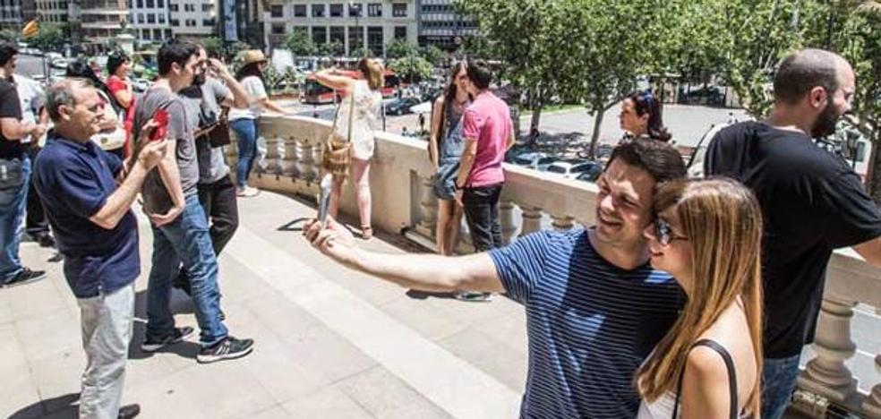 Las visitas al balcón municipal de Valencia caen un 8% en un año
