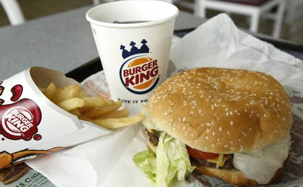 Un hombre en EE UU pide a la Justicia comer gratis de por vida en Burger King