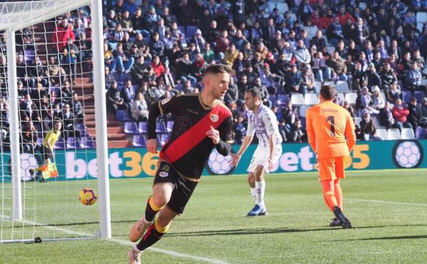 El Rayo golpea al Valladolid